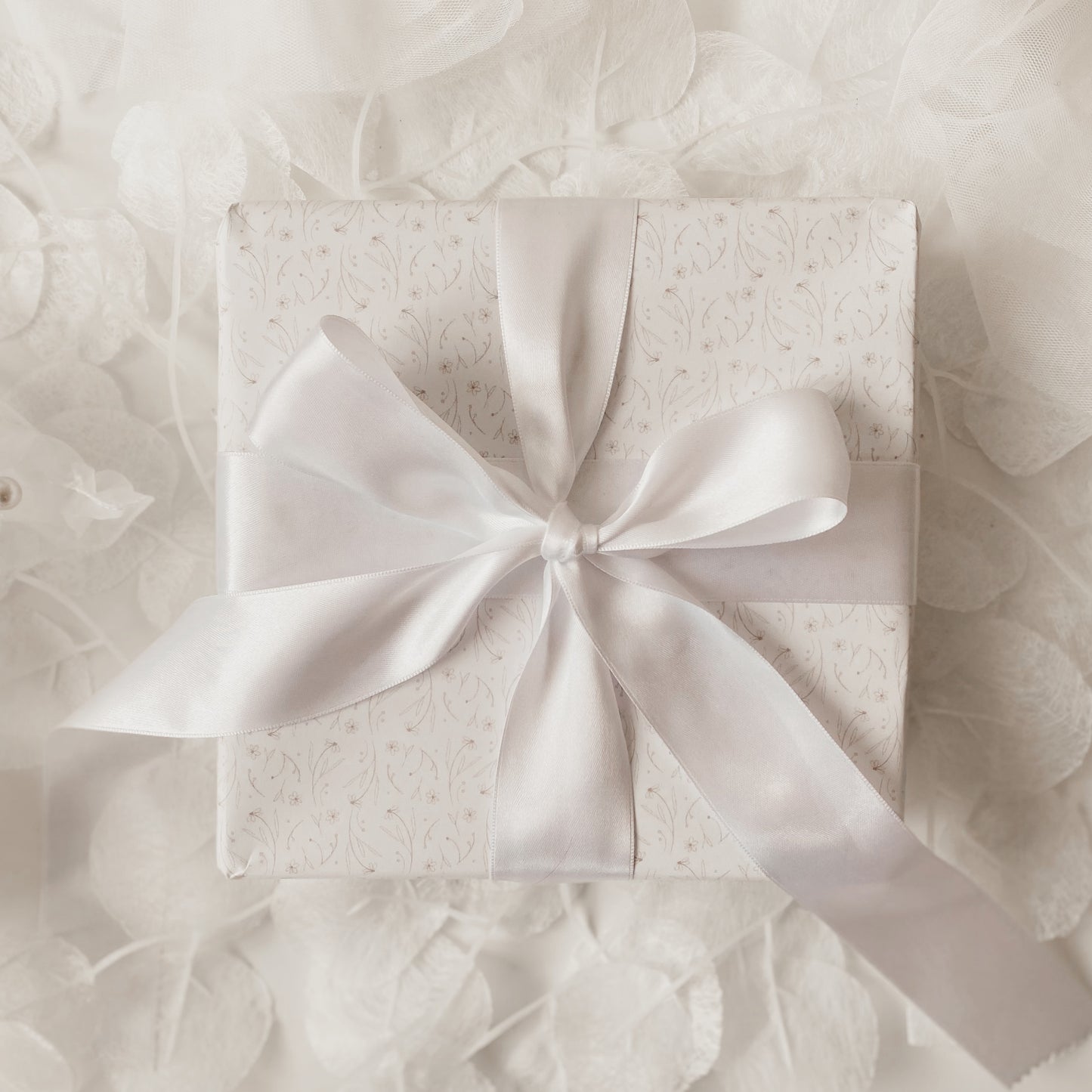 Geschenkpapier Rose | gefaltet