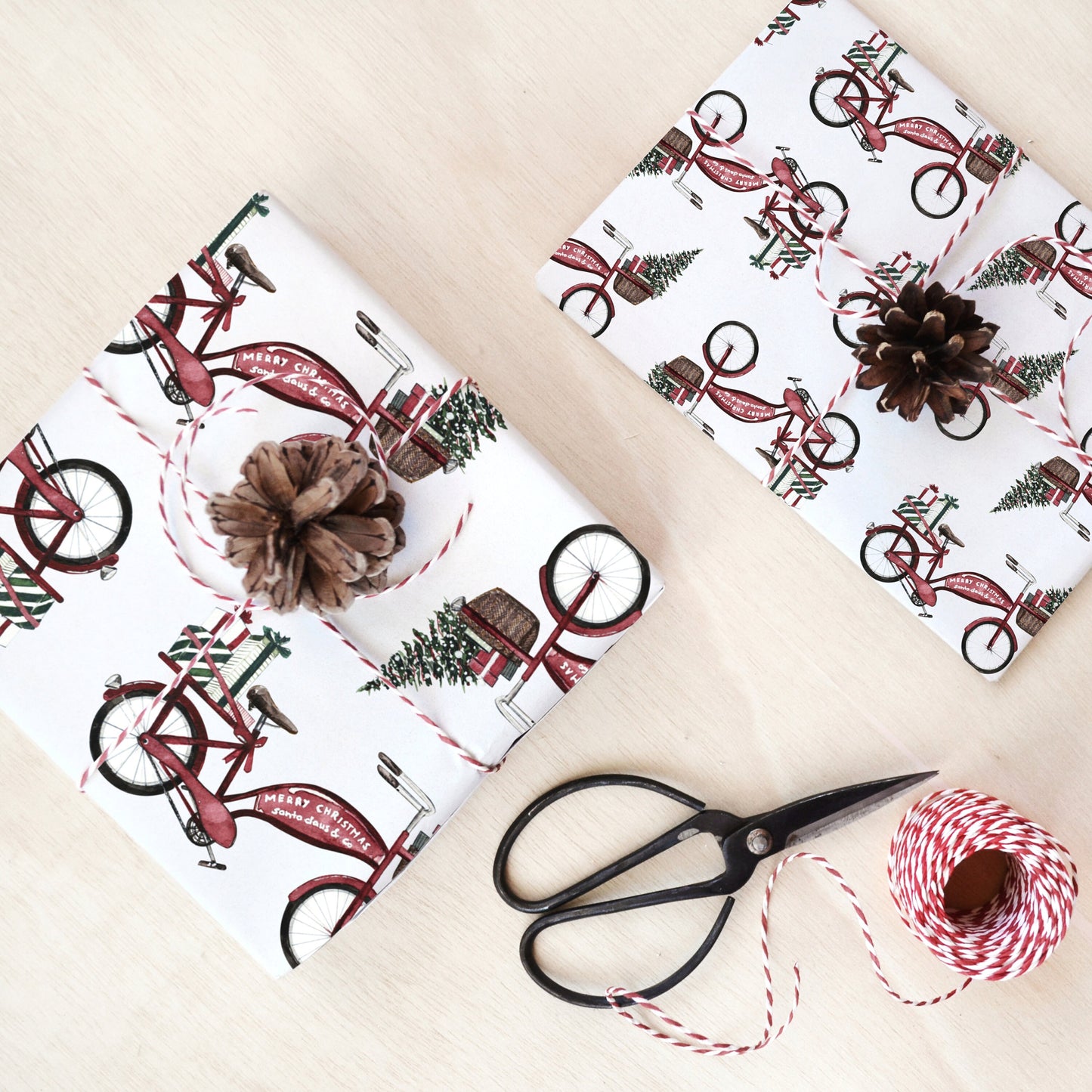 Geschenkpapier Weihnachtsrad | gefaltet
