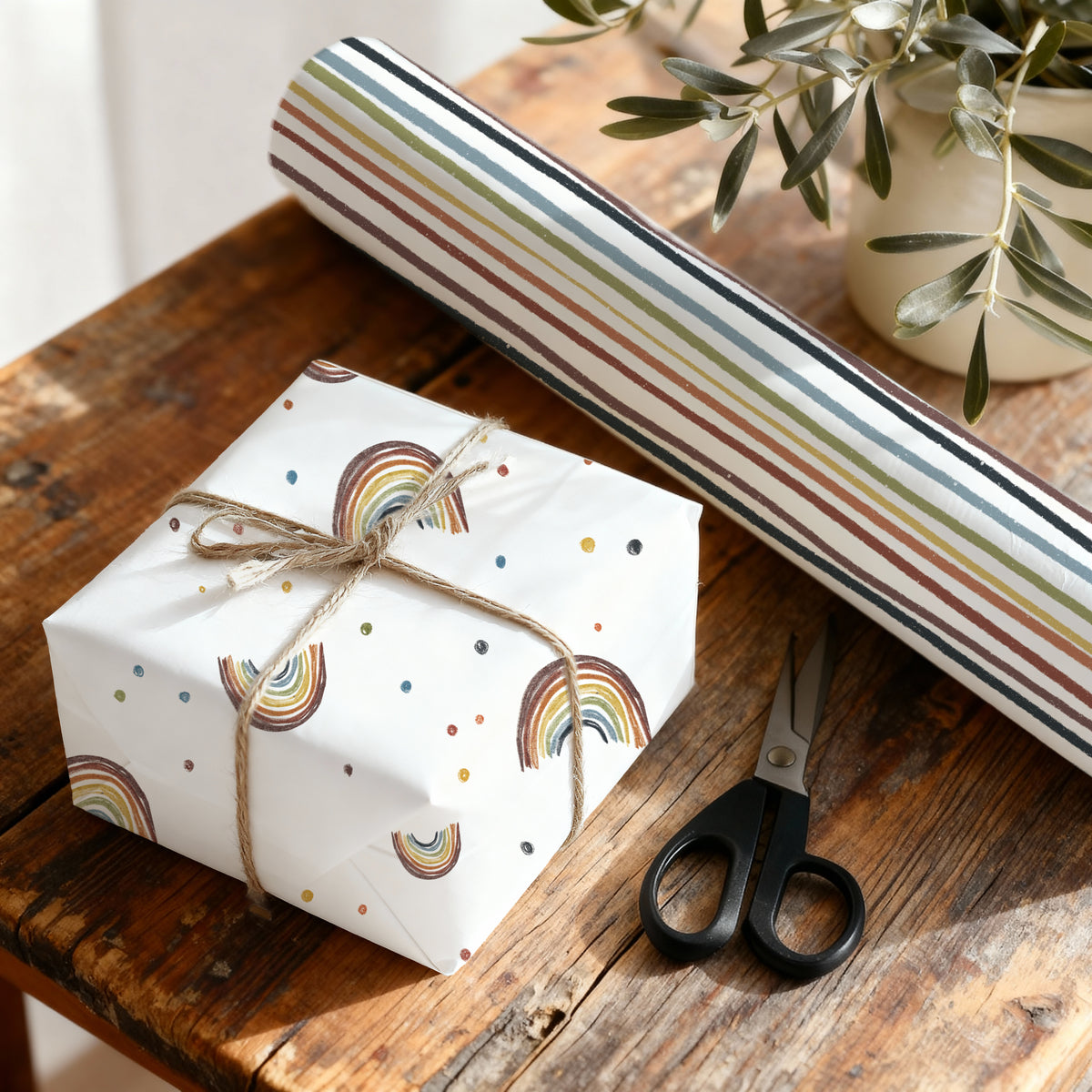 Geschenkpapier bunt Regenbogen | gefaltet